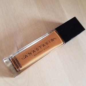 Anastasia Beverly Hills Luminous Liquid Foundation 480C